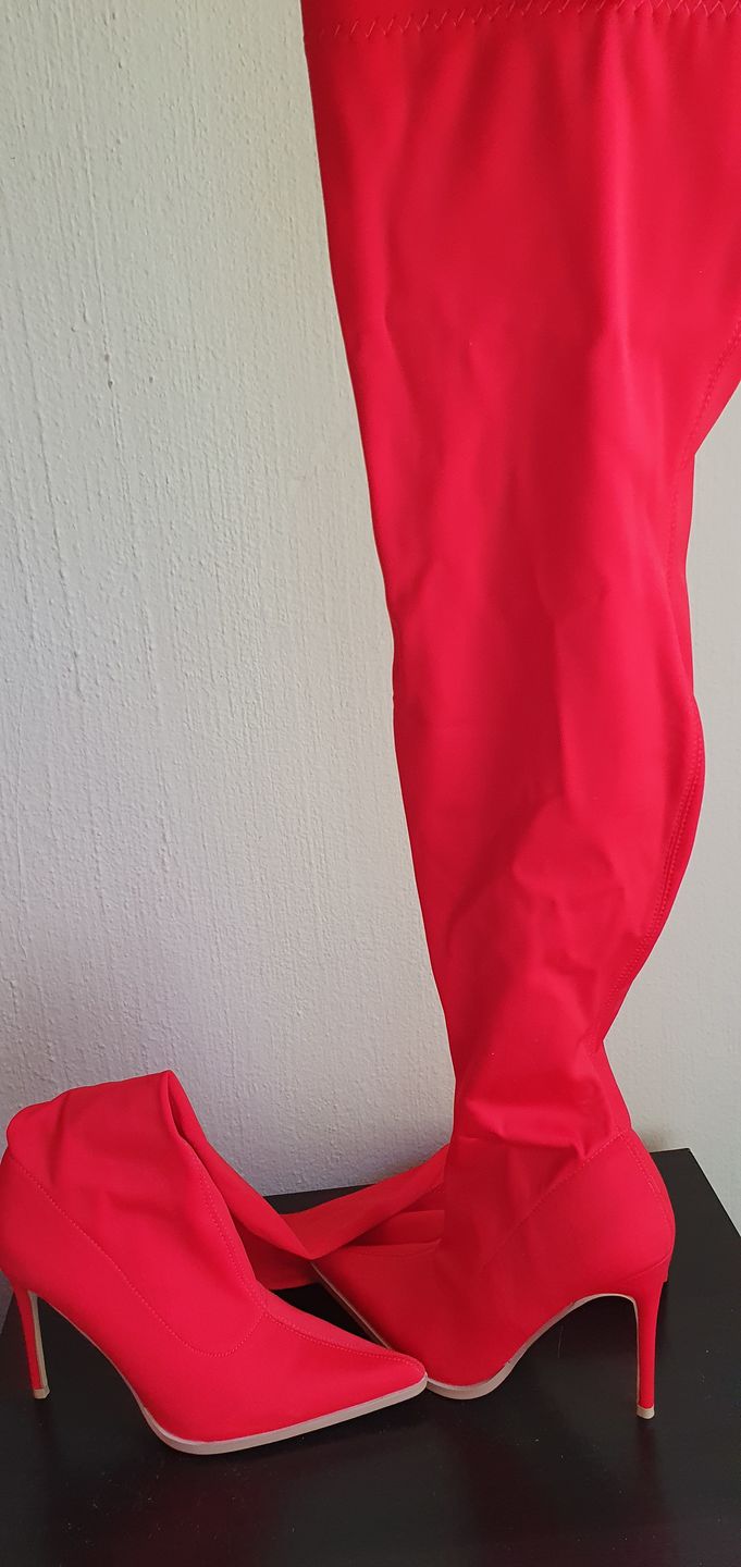 pointed thigh high boots